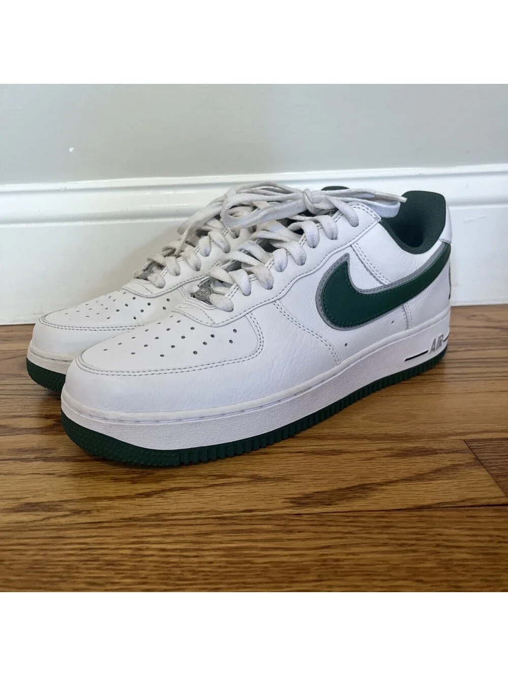 Nike ships fast